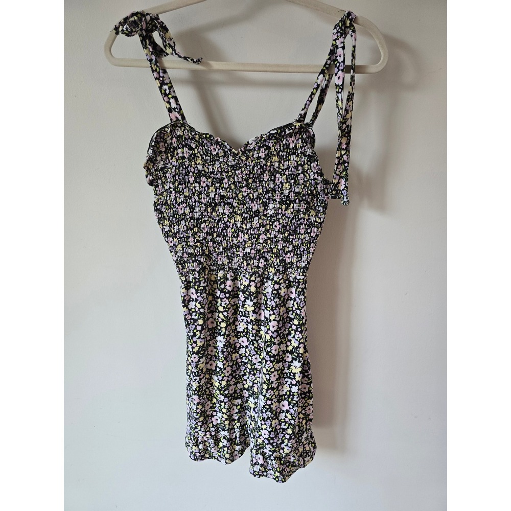 No Boundaries Floral Smocked Romper Black Pink Tie Straps Juniors Large 11-13